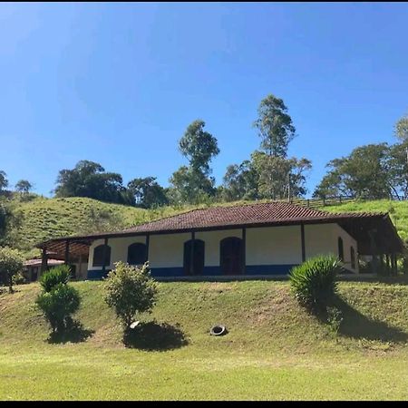Casa De Campo Com Piscina A 2 Min De Cunha Kültér fotó